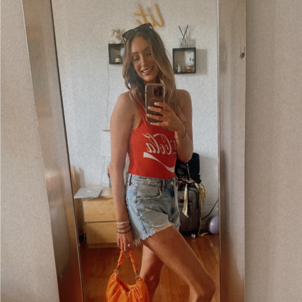 Meet your Posher, Nina
